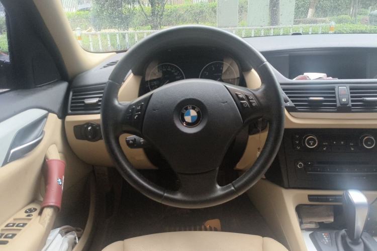 Used BMW X1 2012 sDrive18i Luxury Model Steering Wheel