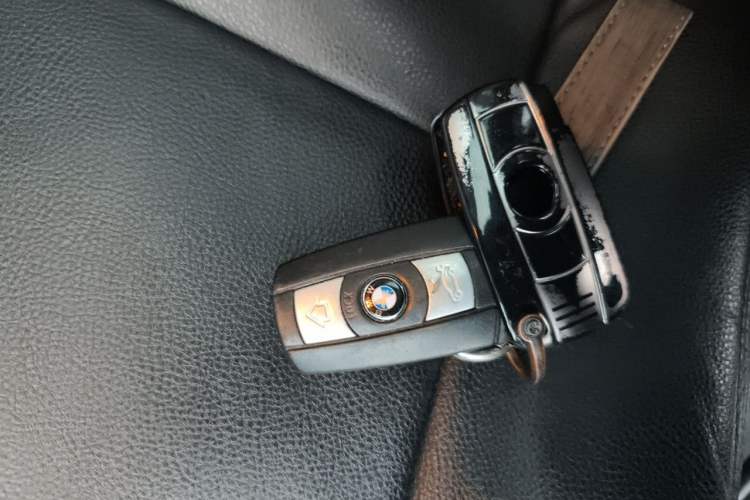 Used BMW X1 2012 sDrive18i Fashion Model Vehicle Key