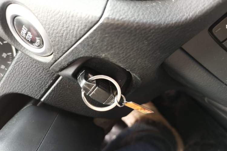 Used BMW X1 2012 sDrive18i Luxury Edition Vehicle Key
