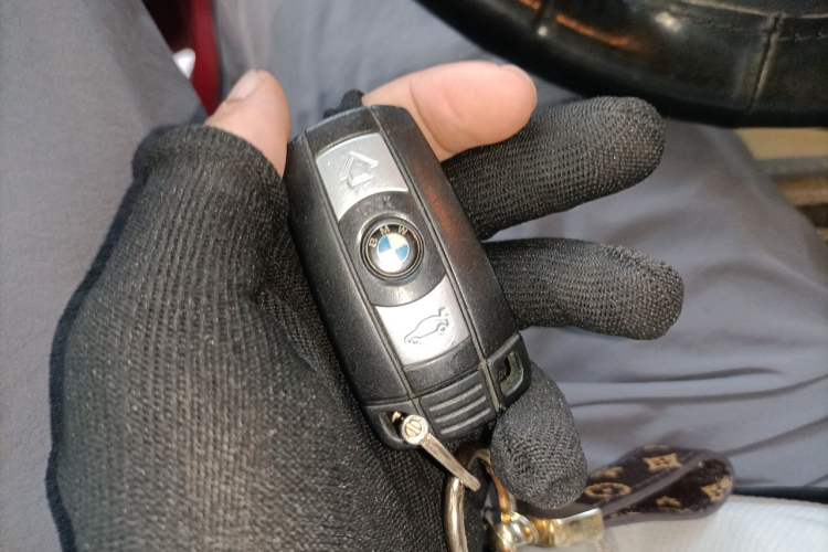 Used BMW X1 2012 sDrive18i Luxury Edition Vehicle Key