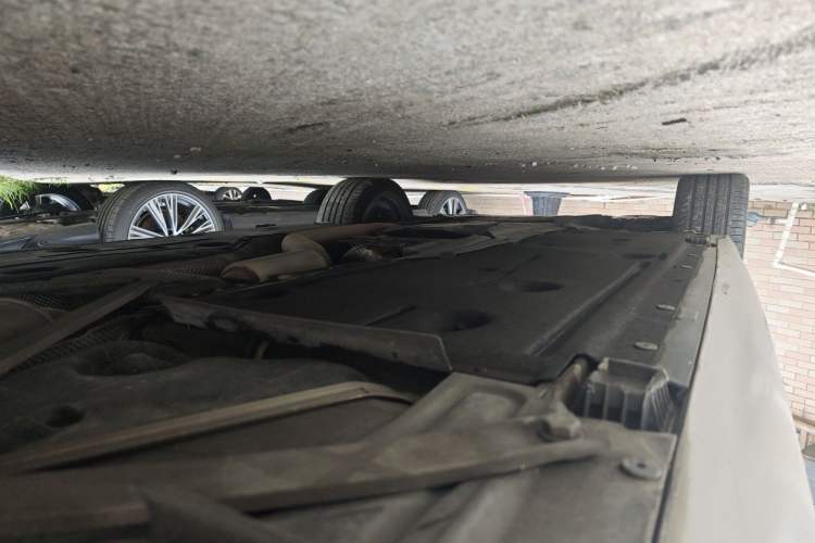 Used BMW X1 2012 xDrive28i Luxury Model Chassis Rear Left