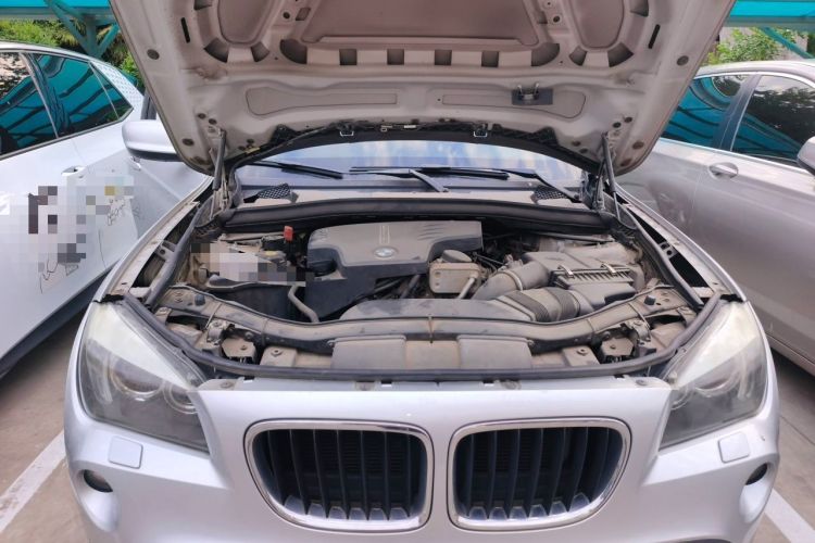 Used BMW X1 2012 sDrive20i Leading Model Engine Bay