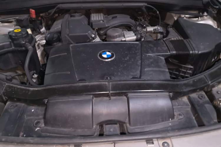 Used BMW X1 2012 sDrive18i Luxury Model Engine Bay