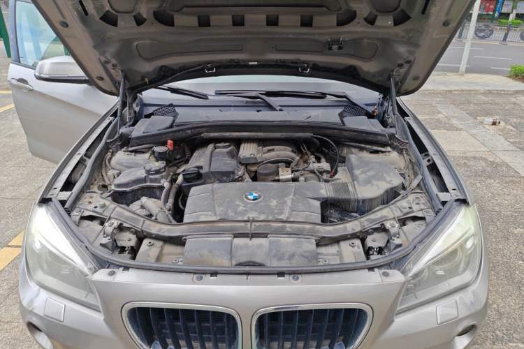 Used BMW X1 2012 sDrive18i Luxury Edition Engine Bay