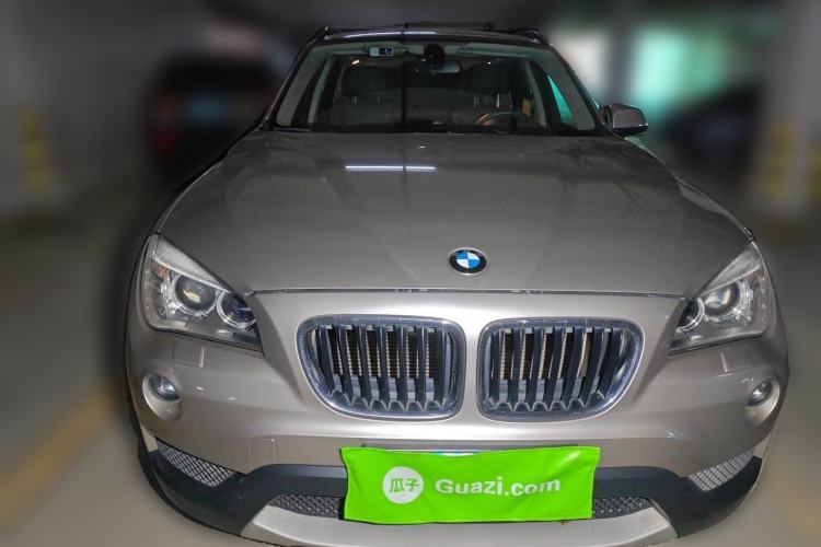 Used BMW X1 2012 sDrive18i Luxury Edition Front