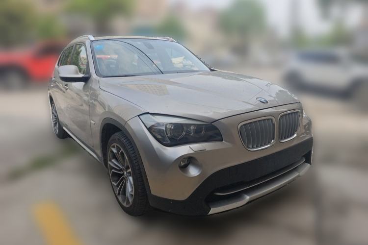 Used BMW X1 2012 xDrive28i Luxury Model Front Right 45 Deg