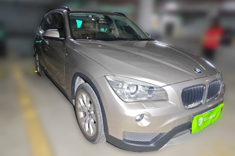 Used BMW X1 2012 sDrive18i Luxury Edition Front Right 45 Deg