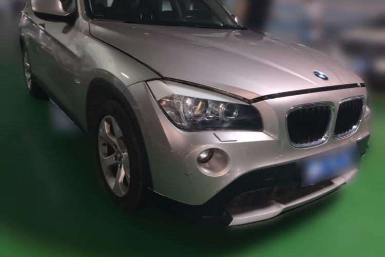 Used BMW X1 2012 sDrive18i Luxury Model Front Right 45 Deg