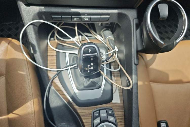 Used BMW X1 2012 xDrive20i Gear Lever
