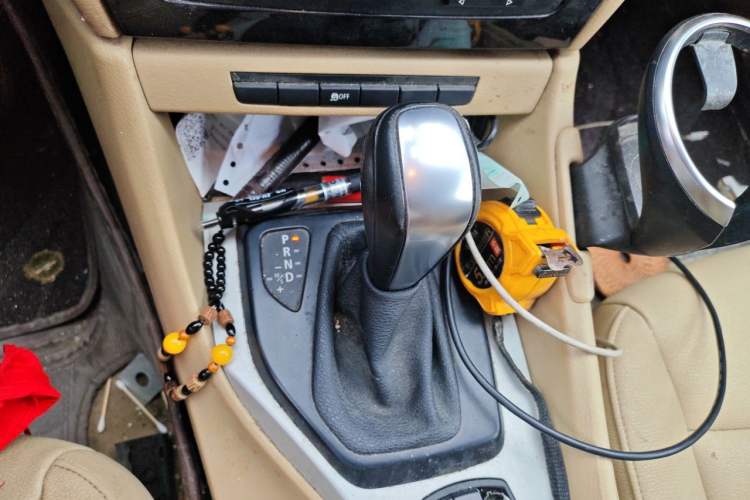 Used BMW X1 2012 sDrive18i Luxury Edition Gear Lever