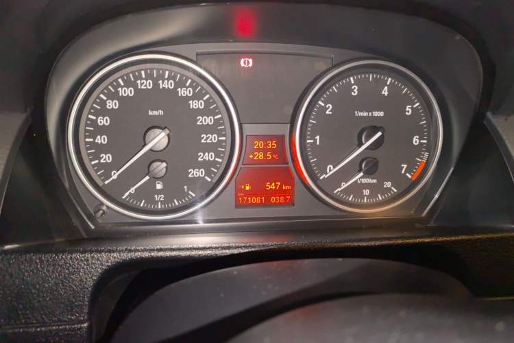 Used BMW X1 2012 sDrive18i Luxury Model Instrument Cluster