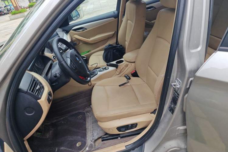 Used BMW X1 2012 sDrive18i Luxury Edition Left Front Seat