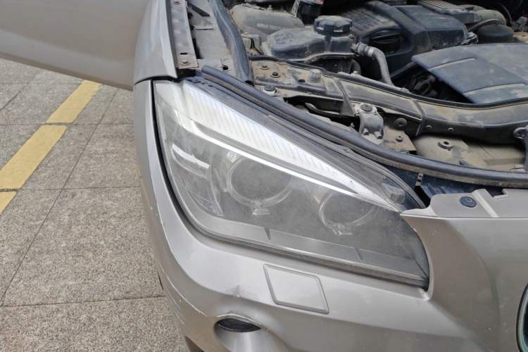 Used BMW X1 2012 sDrive18i Luxury Edition Right Front Headlight