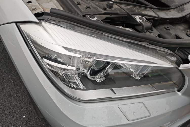 Used BMW X1 2012 sDrive18i Luxury Edition Right Front Headlight