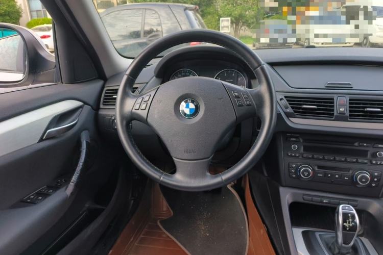 Used BMW X1 2012 sDrive20i Leading Model Steering Wheel