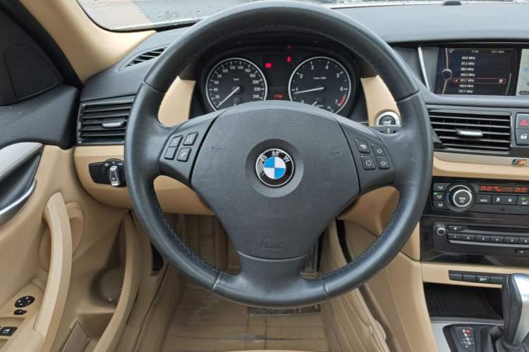 Used BMW X1 2012 sDrive18i Luxury Edition Steering Wheel