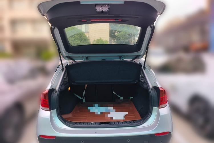 Used BMW X1 2012 sDrive20i Leading Model Trunk