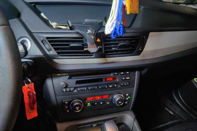 Used BMW X1  Audio And AC Panel