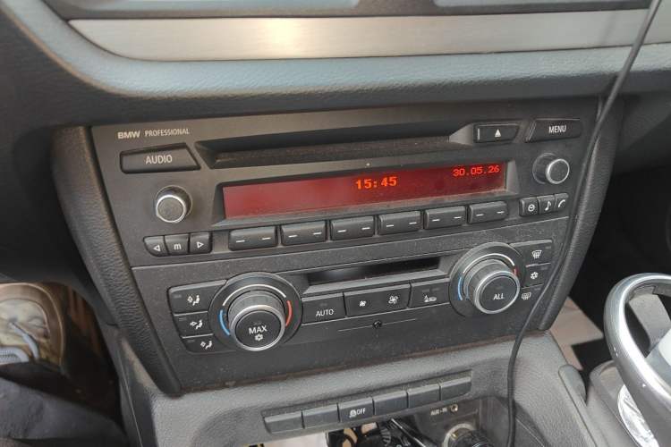 Used BMW X1 2012 sDrive20i Leading Model Audio And AC Panel