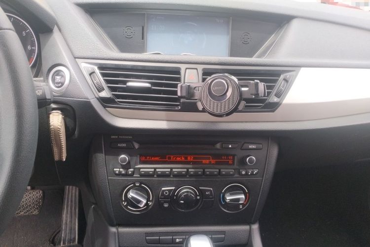Used BMW X1 2012 sDrive18i Fashion Model Audio And AC Panel