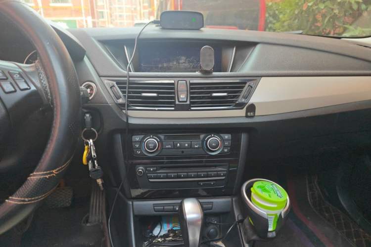 Used BMW X1 2012 sDrive18i Luxury Edition Audio And AC Panel