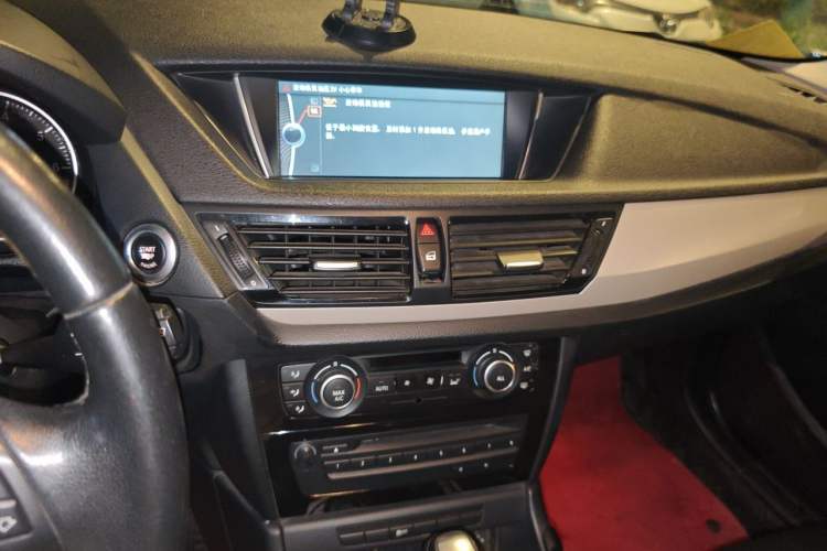 Used BMW X1 2012 sDrive18i Luxury Edition Audio And AC Panel