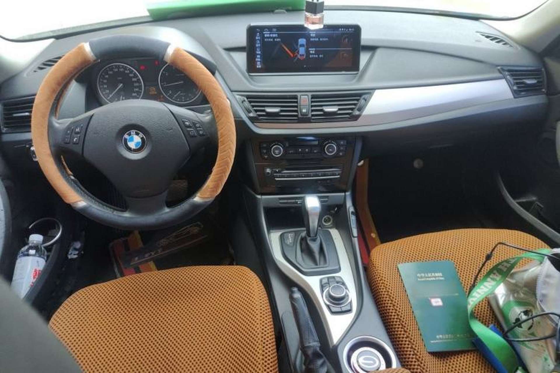 Used BMW X1 2012 sDrive18i Luxury Edition Center Console