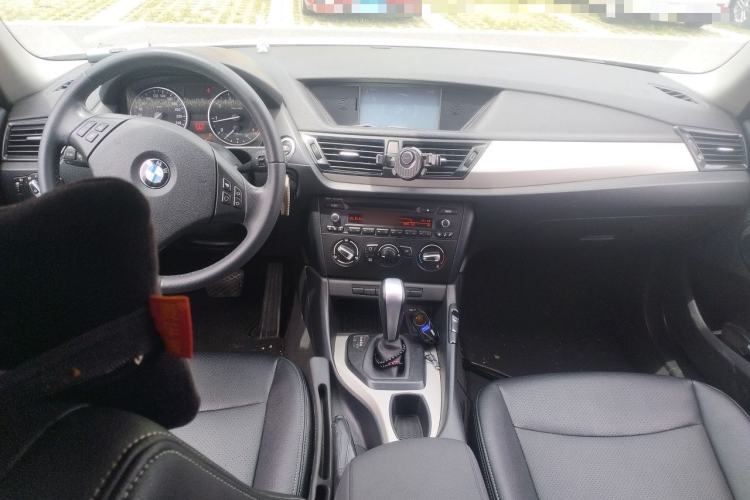 Used BMW X1 2012 sDrive18i Fashion Model Center Console