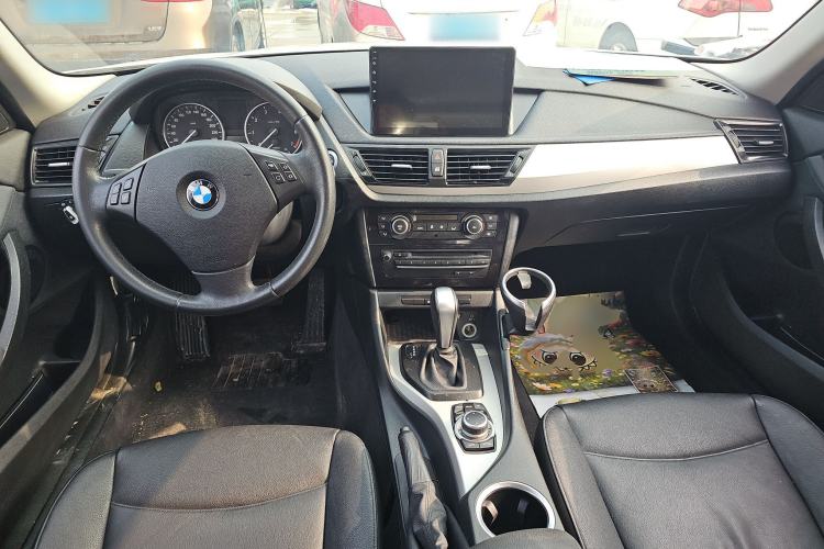 Used BMW X1 2012 sDrive18i Luxury Edition Center Console