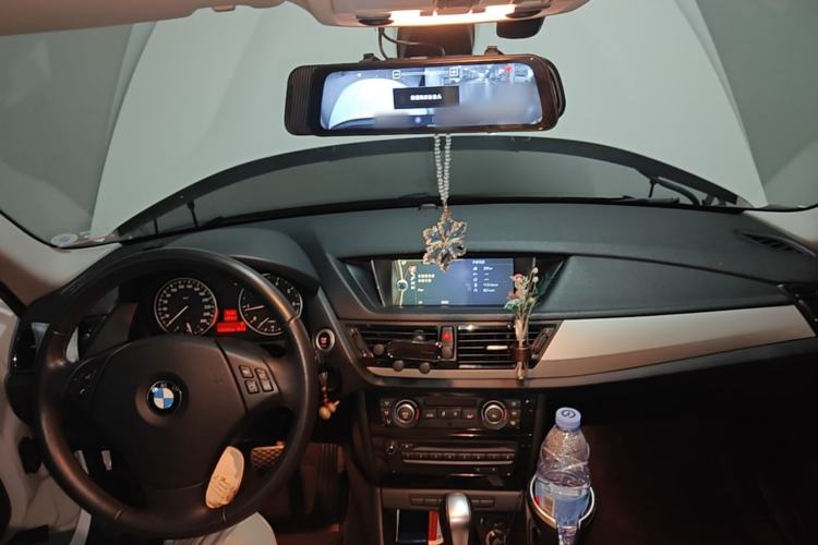 Used BMW X1 2012 sDrive18i Luxury Model Center Console