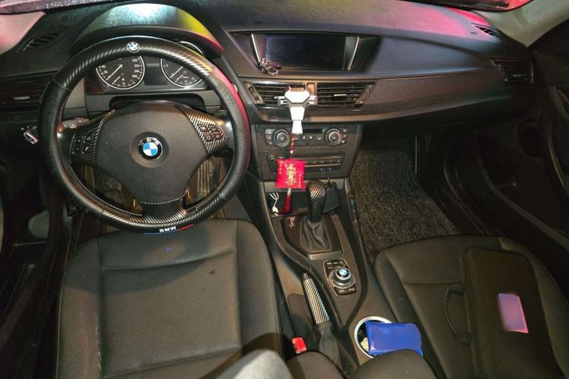 Used BMW X1 2012 sDrive18i Luxury Edition Center Console