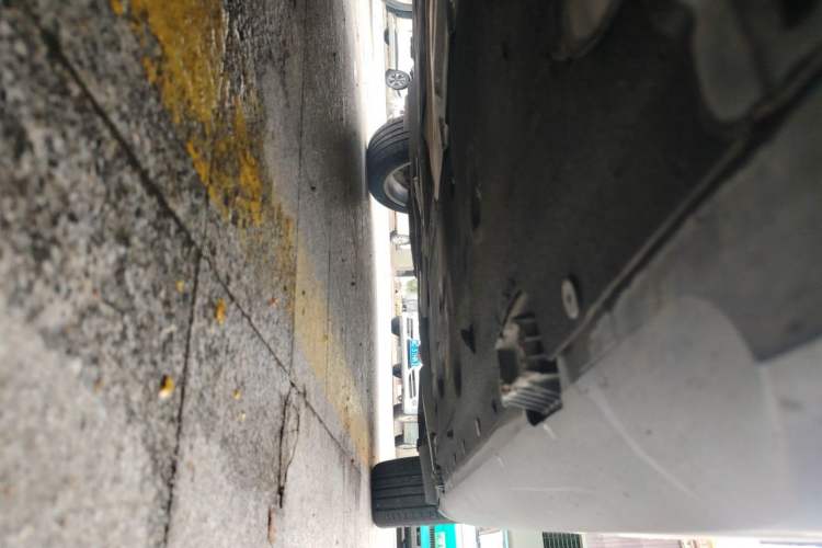 Used BMW X1 2012 sDrive18i Luxury Edition Chassis Front Left