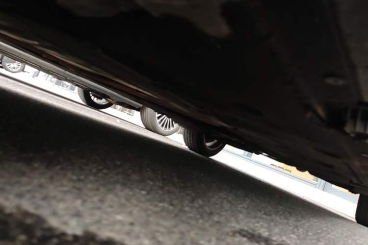Used BMW X1 2012 sDrive18i Luxury Edition Chassis Front Left