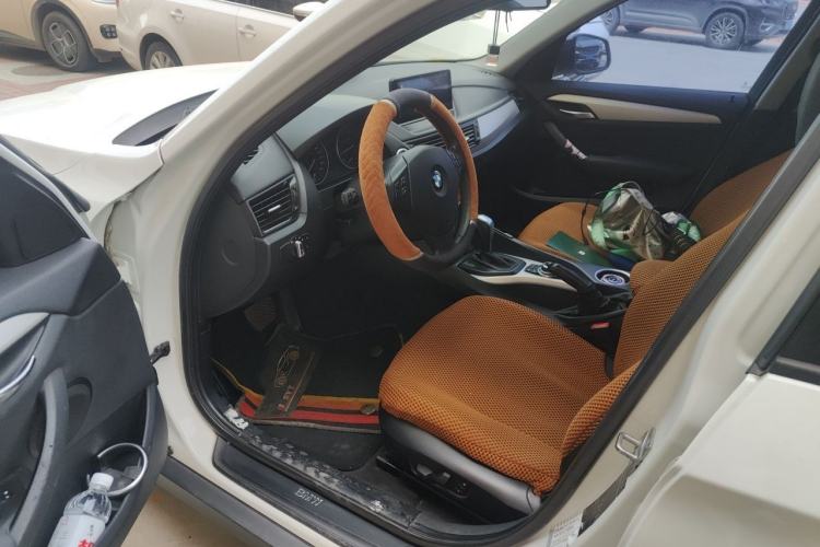 Used BMW X1 2012 sDrive18i Luxury Edition Driver Seat
