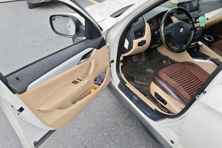 Used BMW X1 2012 sDrive18i Luxury Model Driver Seat