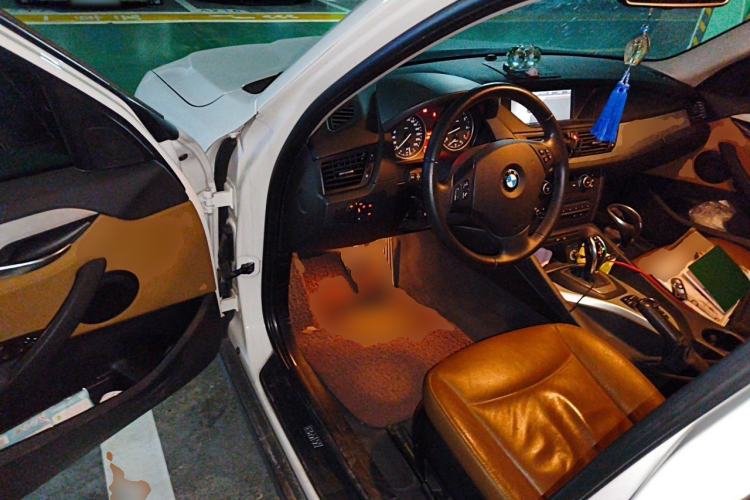 Used BMW X1 2012 xDrive20i Driver Seat