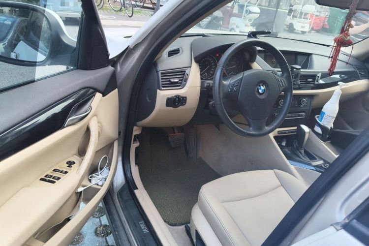 Used BMW X1 2012 sDrive18i Luxury Edition Driver Seat