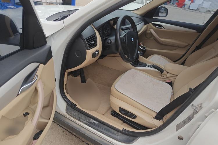 Used BMW X1 2012 sDrive18i Luxury Edition Driver Seat