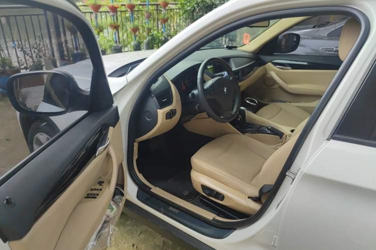 Used BMW X1 2012 sDrive18i Luxury Model Driver Seat