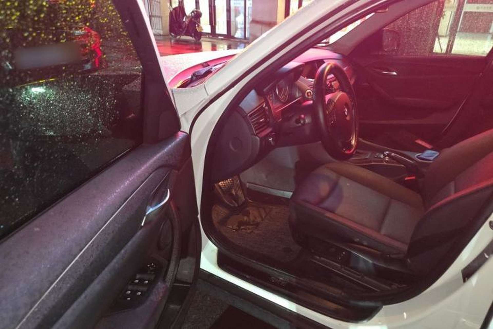 Used BMW X1 2012 sDrive18i Luxury Edition Driver Seat