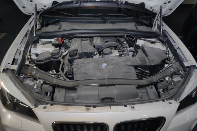 Used BMW X1  Engine Bay