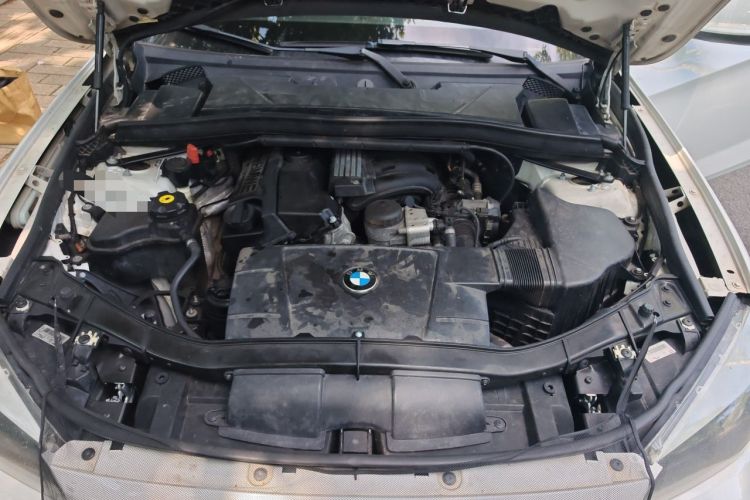 Used BMW X1 2012 sDrive18i Fashion Model Engine Bay