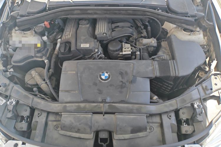 Used BMW X1 2012 sDrive18i Luxury Edition Engine Bay