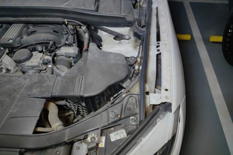 Used BMW X1  Engine Bay Left