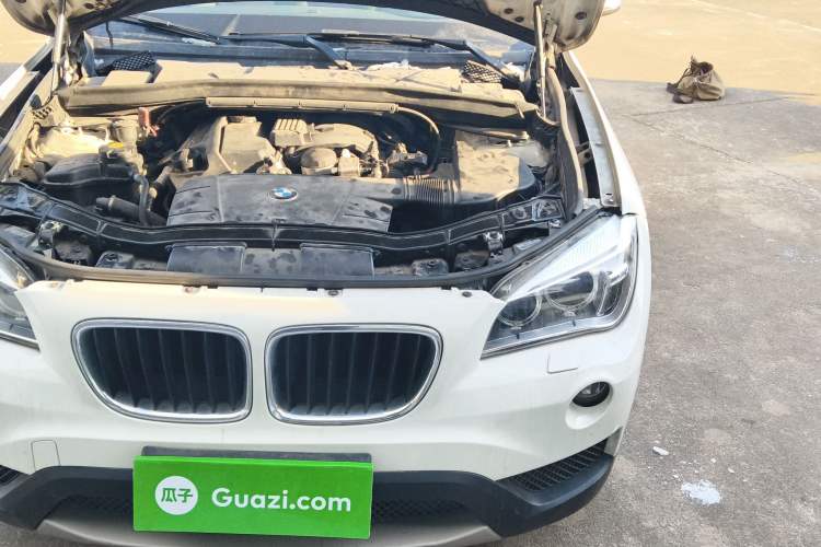 Used BMW X1 2012 sDrive18i Luxury Edition Engine Bay Left