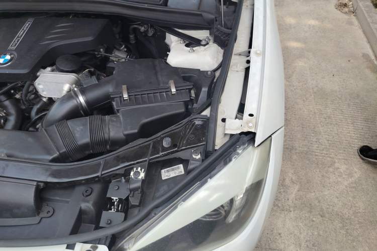 Used BMW X1 2012 xDrive20i Luxury Model Engine Bay Left