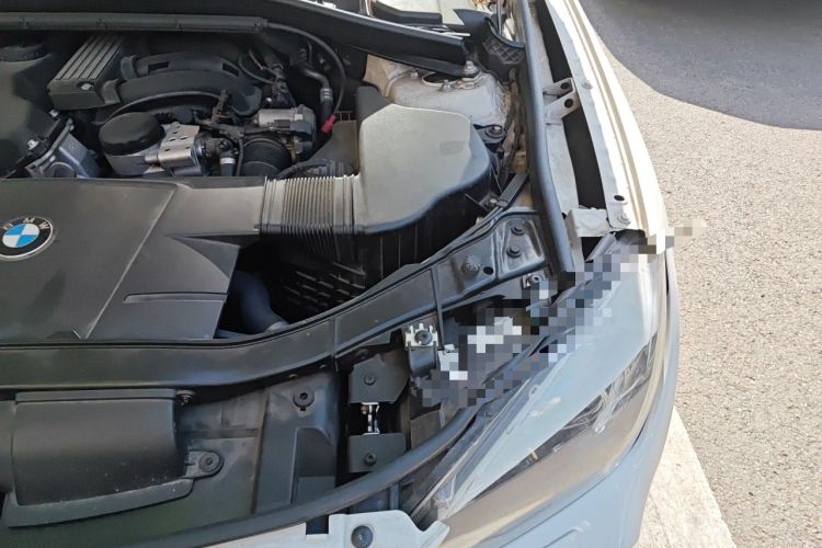 Used BMW X1 2012 sDrive18i Luxury Model Engine Bay Left