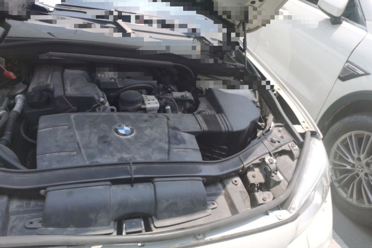 Used BMW X1 2012 sDrive18i Luxury Edition Engine Bay Left