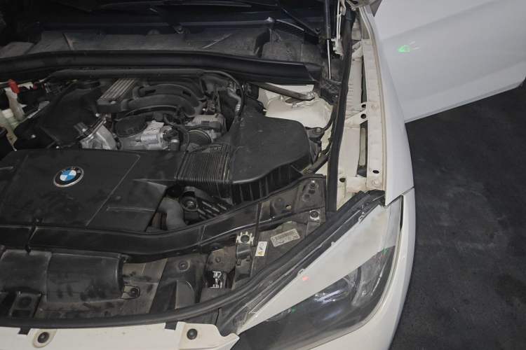Used BMW X1 2012 sDrive18i Luxury Model Engine Bay Left