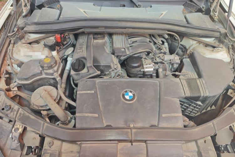 Used BMW X1 2012 sDrive18i Luxury Edition Engine Bay